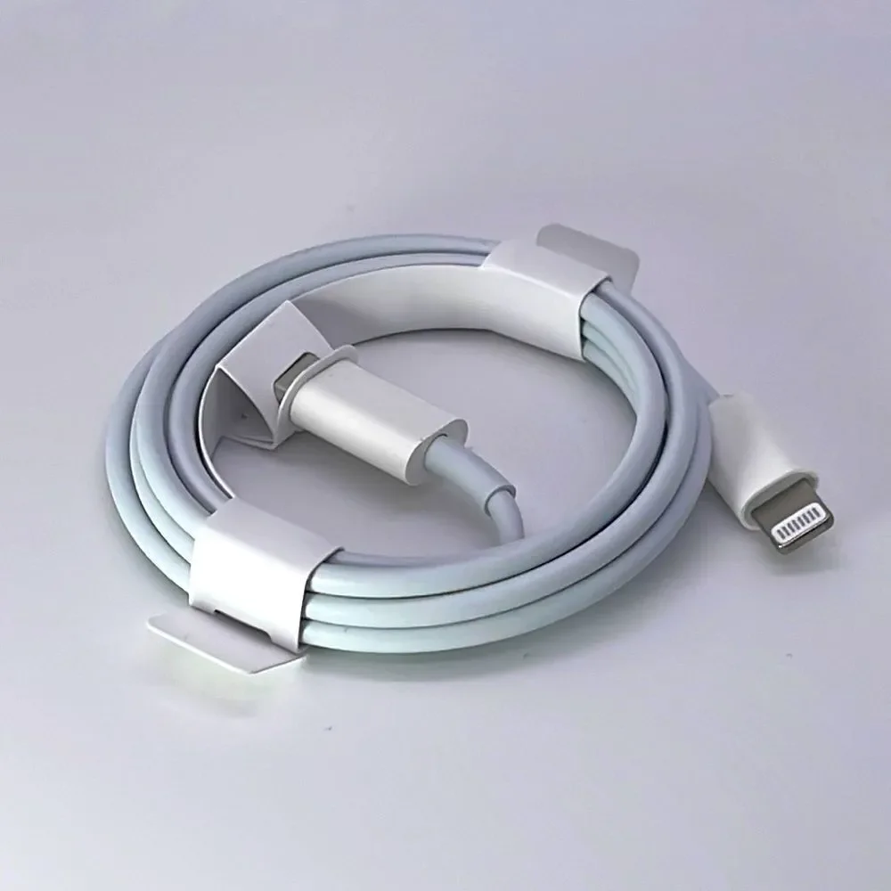 NWT APPLE USB-C to Lightning Cable (1 m) - Iphone Charger
